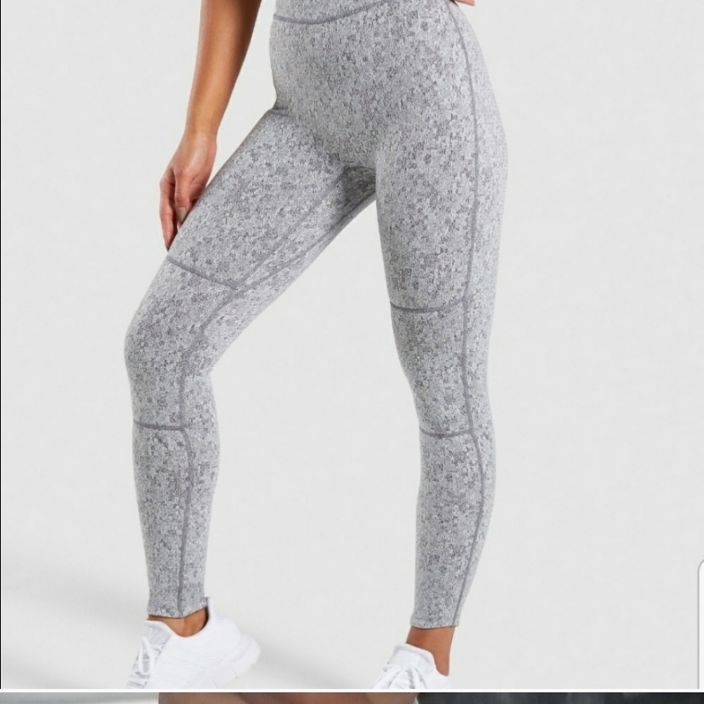 GYM SHARK LEGGINGS